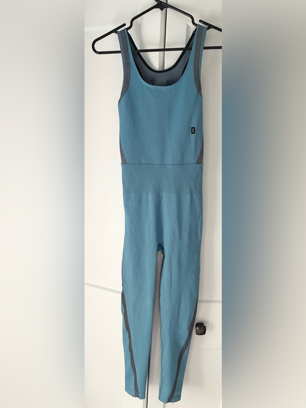 Womens ON CLOUD Athletic Jumpsuit, sz Small